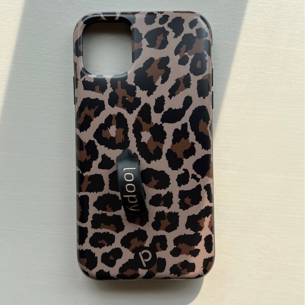 Loopy IPhone XR case